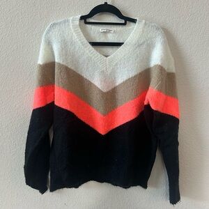 Newbury Kustom Chevron Stripe V-Neck Sweater, Women’s Medium, Cozy Color Block